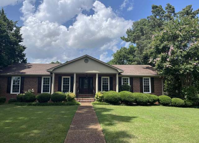 Property at 142 Cedarcrest Dr, Florence, AL, 4 beds, 3 baths