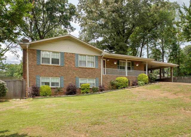 Property at 231 Cedar Ln, Killen, AL, 4 beds, 2.5 baths