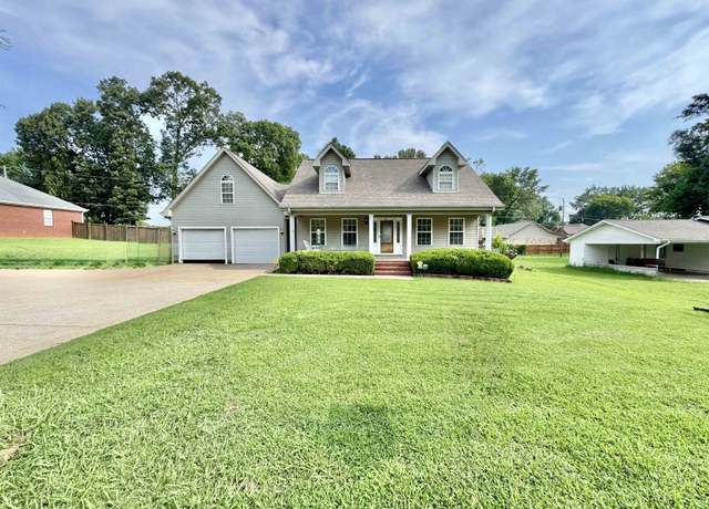 Property at 803 Ford Ave, Muscle Shoals, AL, 4 beds, 2 baths