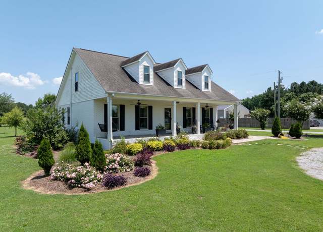 Property at 6300 Co Rd 15, Florence, AL, 3 beds, 2.5 baths