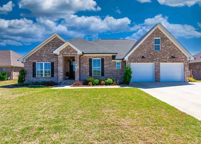 Property at 210 Wynchase Dr E, Muscle Shoals, AL, 4 beds, 3 baths