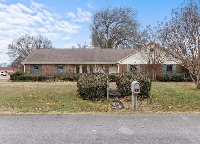 Property at 308 Park Ave, Muscle Shoals, AL, 3 beds, 2 baths