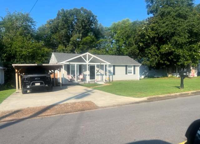 Property at 655 Sannoner Ave, Florence, AL, 3 beds, 1 bath