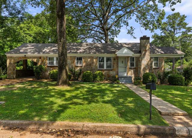 Property at 202 Seymore Ave, Florence, AL, 3 beds, 3 baths