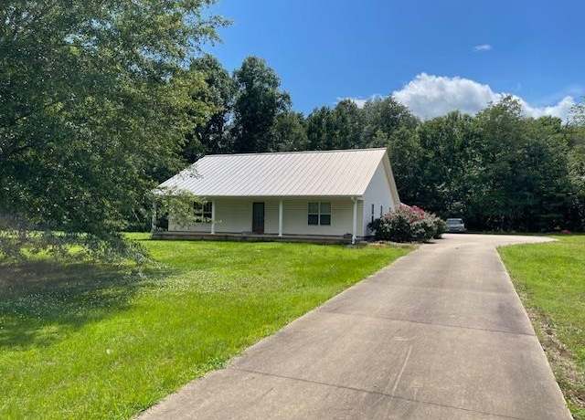 Property at 111 Gargis Ln, Tuscumbia, AL, 3 beds, 2 baths