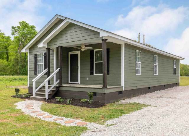 Property at 503 SE 16th St, Sheffield, AL, 3 beds, 2 baths