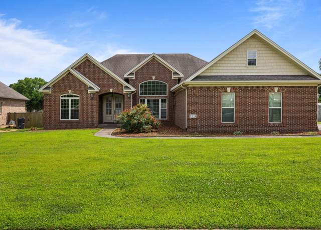 Property at 113 Briarwood Dr, Killen, AL, 3 beds, 2 baths