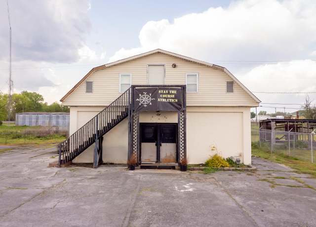 Property at 1613 Montgomery Ave, Sheffield, AL, 2 beds, 1 bath