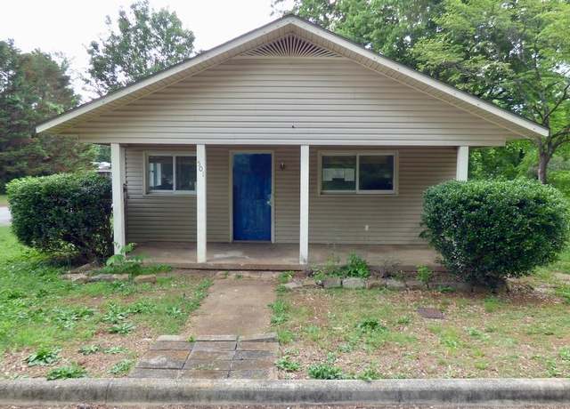 Property at 501 N Fulton St, Florence, AL, 3 beds, 2 baths