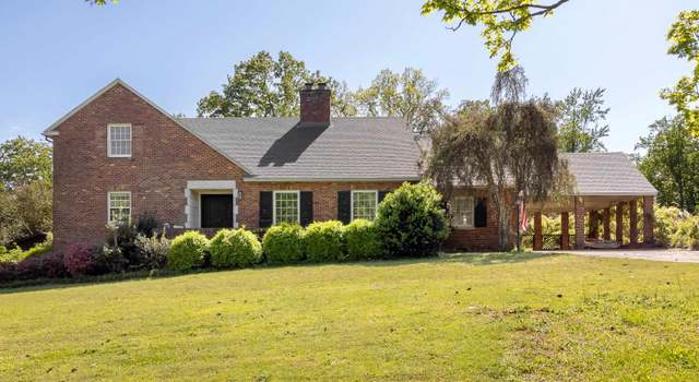 Photo of 830 Riverbluff Dr, Sheffield, AL