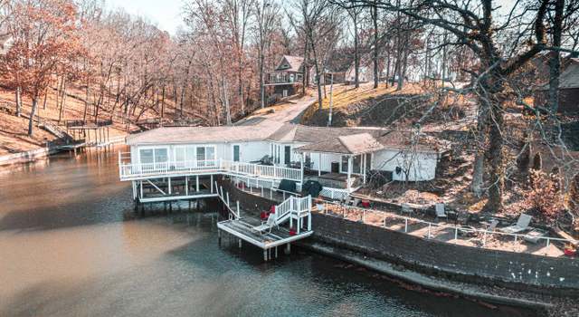 Photo of 114 Lakeview Shores Dr, Muscle Shoals, AL