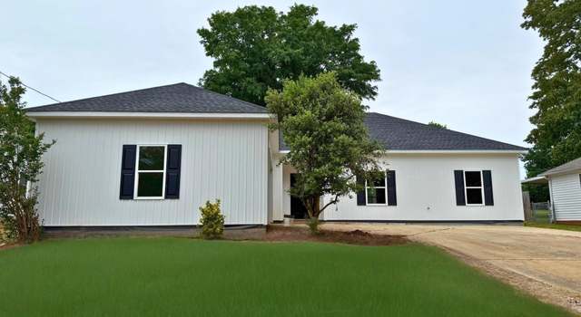 Photo of 912 Bernice St, Tuscumbia, AL