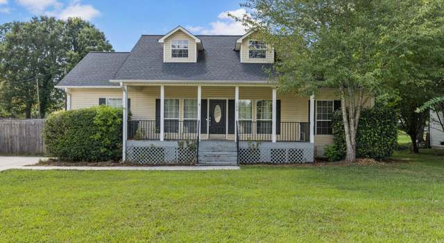 Photo of 102 Helen Warren Vogel St, Hanceville, AL