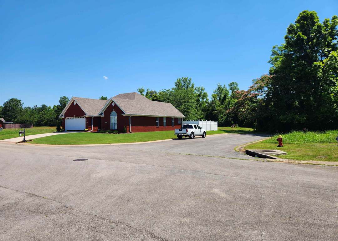 3 Sunset Pointe