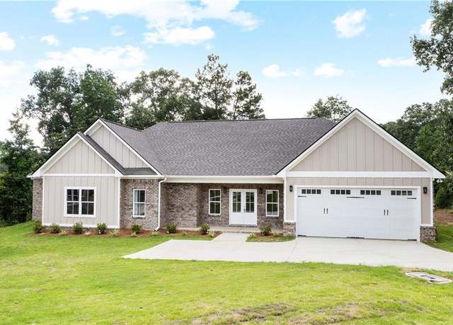 Property at 4500 Lakewood Park Dr, Phenix City, AL 36867, 4 beds, 3.5 baths