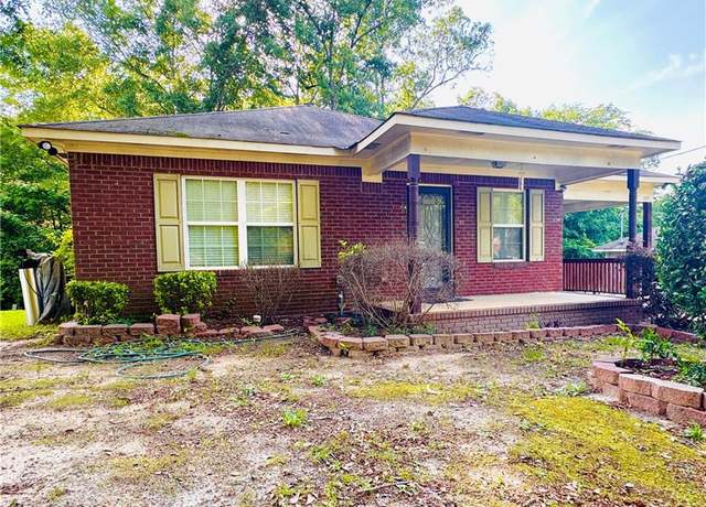 Property at 1105 S Avenue, Phenix City, AL 36869, 1 bed, 2 baths