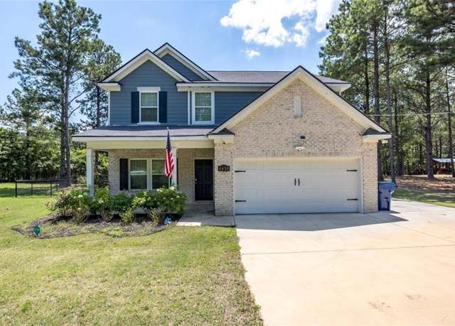Property at 9430 Lee Road 175, Salem, AL 36874, 4 beds, 1.5 baths