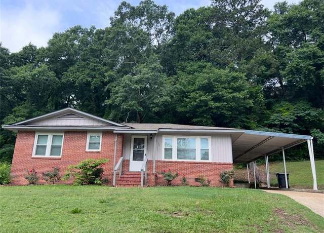 Property at 2309 7th Ave, Phenix City, AL 36867, 3 beds, 1 bath