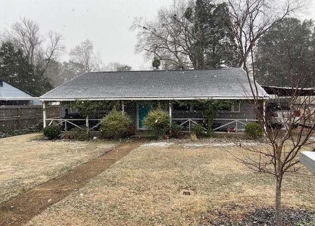 Property at 105 25th St, Phenix City, AL 36867, 3 beds, 1 bath