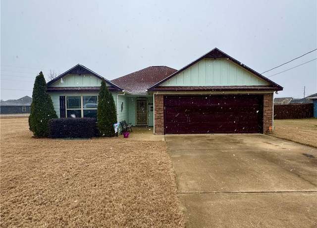 Property at 3 Sorghum Ct, Fort Mitchell, AL 36856, 3 beds, 2 baths