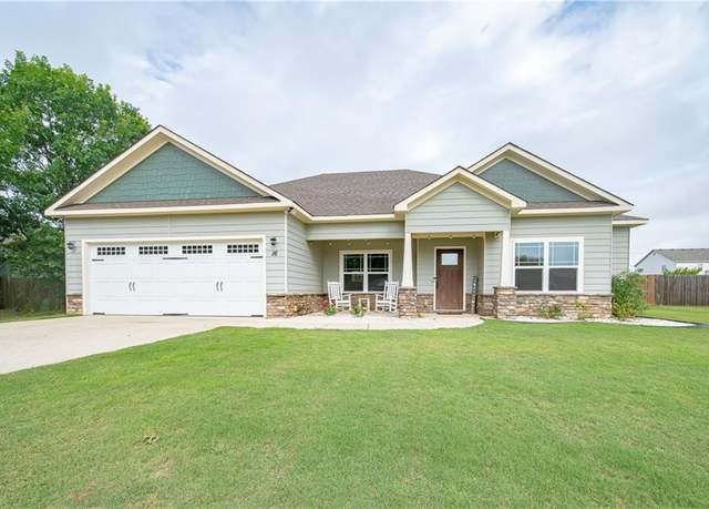 Property at 16 Eagle Nest Dr, Fort Mitchell, AL 36856, 4 beds, 2 baths