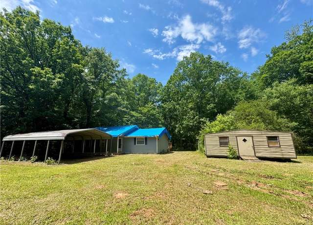 Property at 639 Lee Rd 279, Salem, AL 36874, 3 beds, 1 bath