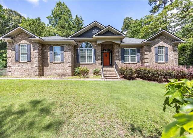 Property at 3212 10th Ave, Phenix City, AL 36867, 4 beds, 2 baths