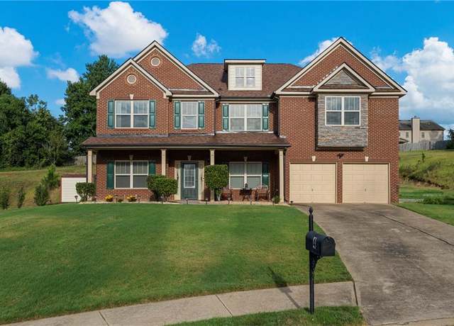 Property at 4 Waverly Dr, Fort Mitchell, AL 36856, 4 beds, 3 baths