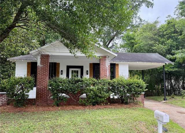 Property at 1707 18th Ave, Phenix City, AL 36867, 2 beds, 1 bath