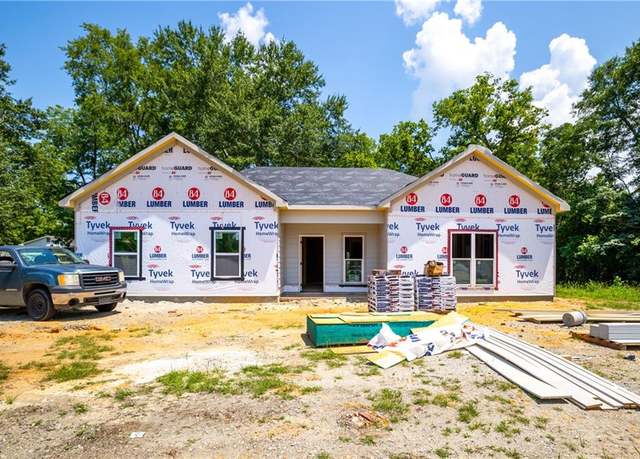 Property at 2800 23rd Ave, Phenix City, AL 36867, 3 beds, 2 baths