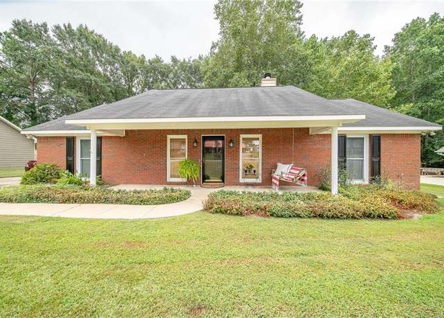 Property at 529 Lee Road 850, Phenix City, AL 36870, 3 beds, 2 baths
