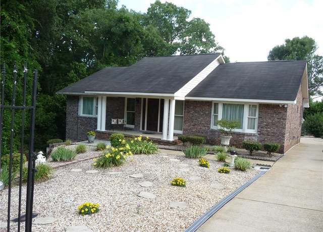 Property at 1219 Fletcher Dr, Phenix City, AL 36867, 3 beds, 2 baths