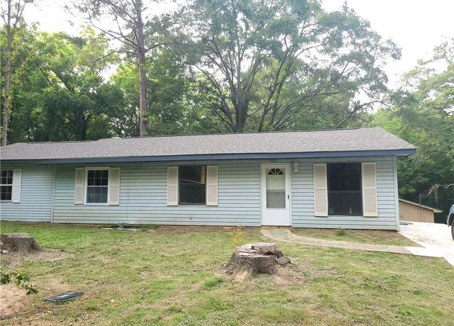 Property at 972 Strong St, Roanoke, AL 36274, 3 beds, 1 bath