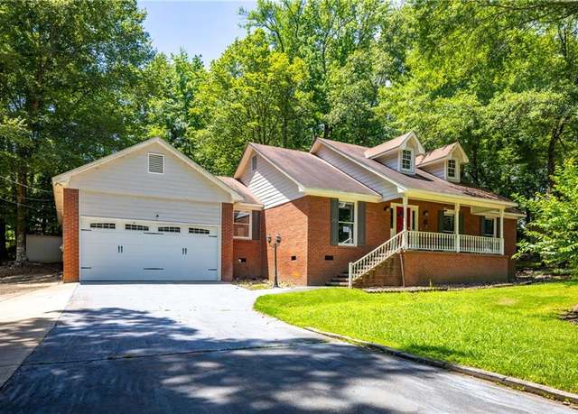 Property at 4203 Bridgewater Dr, Phenix City, AL 36867, 3 beds, 2.5 baths