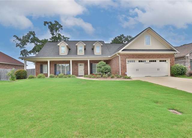 Property at 5102 Daylily Ct, Phenix City, AL 36867, 4 beds, 3.5 baths