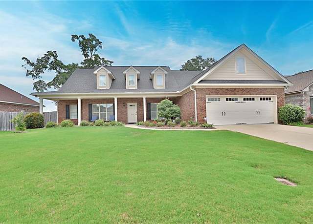 Property at 5102 Daylily Ct, Phenix City, AL 36867, 4 beds, 3.5 baths