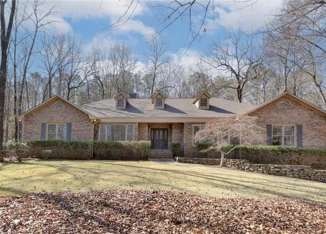 Property at 5203 Stoney Brooke Dr, Phenix City, AL 36867, 4 beds, 2.5 baths