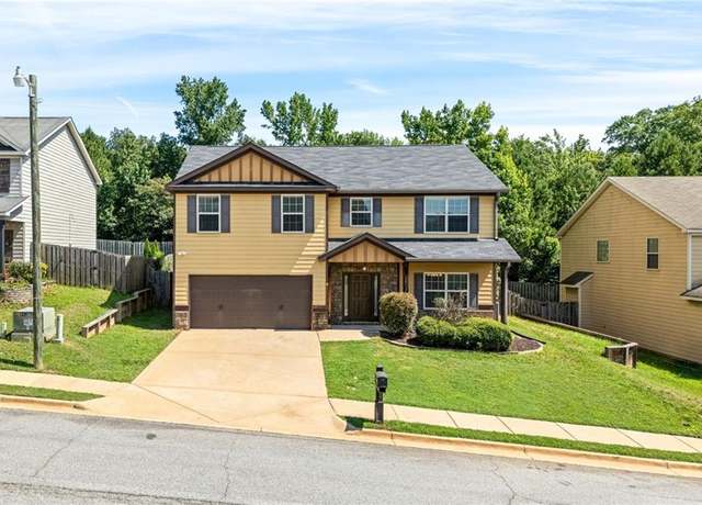 Property at 2608 5th St, Phenix City, AL 36869, 5 beds, 3 baths