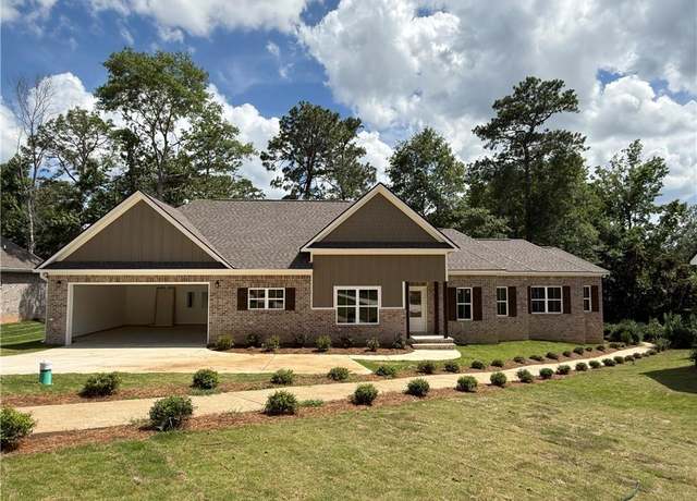 Property at 4502 Lakewood Park Dr, Phenix City, AL 36867, 3 beds, 2 baths