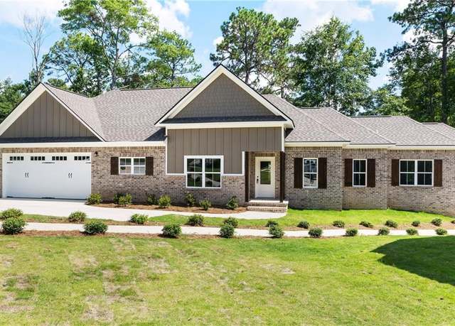 Property at 4502 Lakewood Park Dr, Phenix City, AL 36867, 3 beds, 2 baths