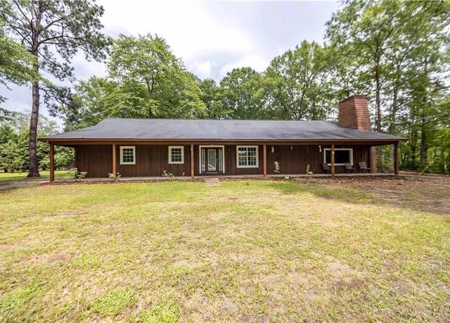 Property at 25 Gas Line Rd, Phenix City, AL 36870, 4 beds, 2 baths