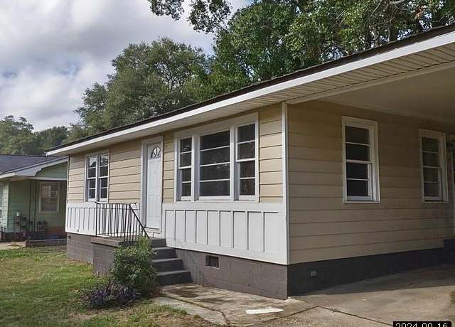 Property at 2407 4th Ave, Phenix City, AL 36867, 2 beds, 1 bath