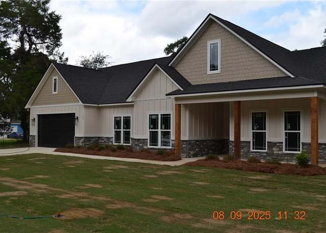 Property at 374 Owens Rd, Fort Mitchell, AL 36856, 4 beds, 2 baths