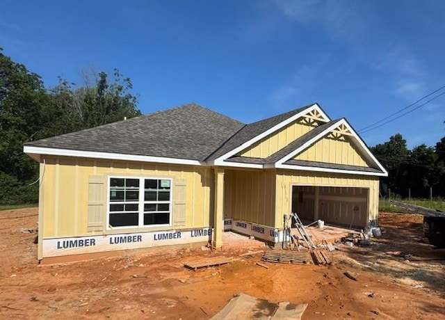 Property at 450 Stringer Weeks Rd, Smiths Station, AL 36877, 4 beds, 2 baths