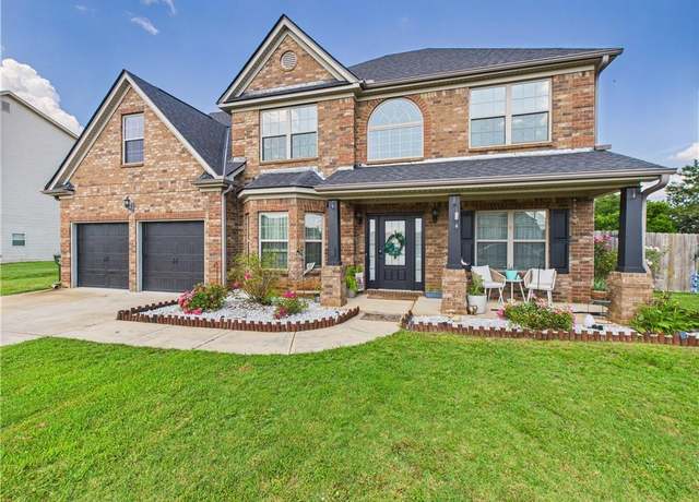 Property at 3 Caen Dr, Fort Mitchell, AL 36856, 5 beds, 3 baths