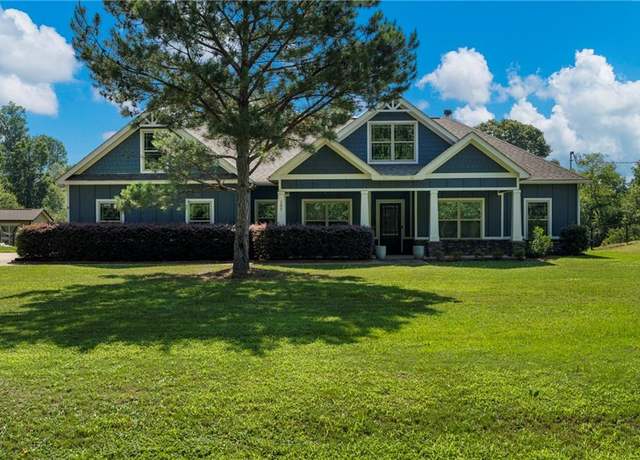 Property at 105 Lee Road 466, Phenix City, AL 36870, 4 beds, 2.5 baths