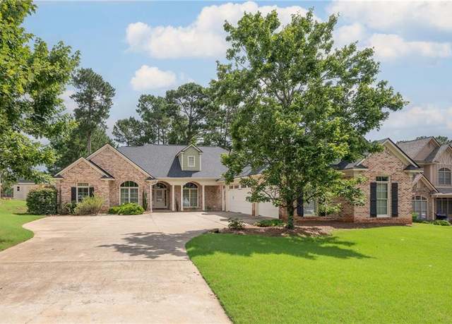 Property at 7036 Imperial Way, Columbus, GA 31904, 4 beds, 3 baths