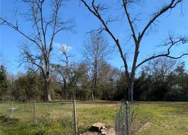 Property at 911 Stevens St, Eufaula, AL 36027