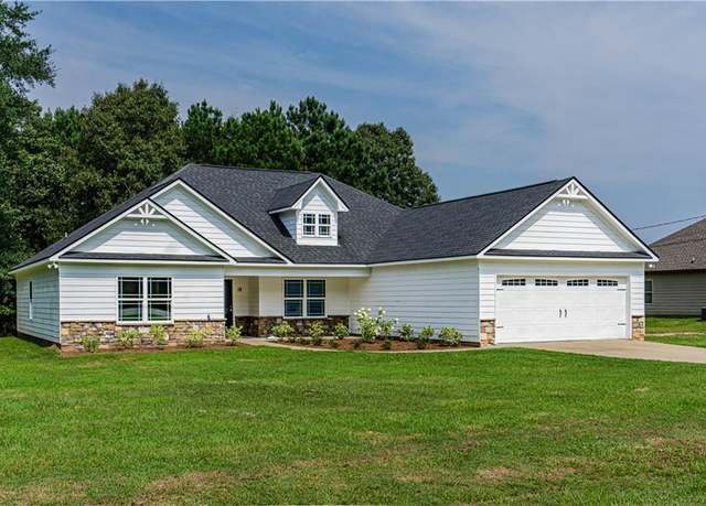 Property at 18 Poorhouse Rd, Seale, AL 36875, 4 beds, 2 baths