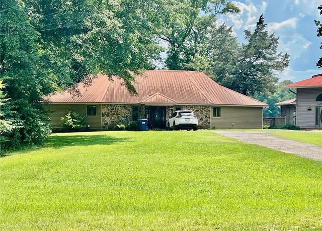 Property at 7955 Lee Road 279, Valley, AL 36854, 2 beds, 2 baths